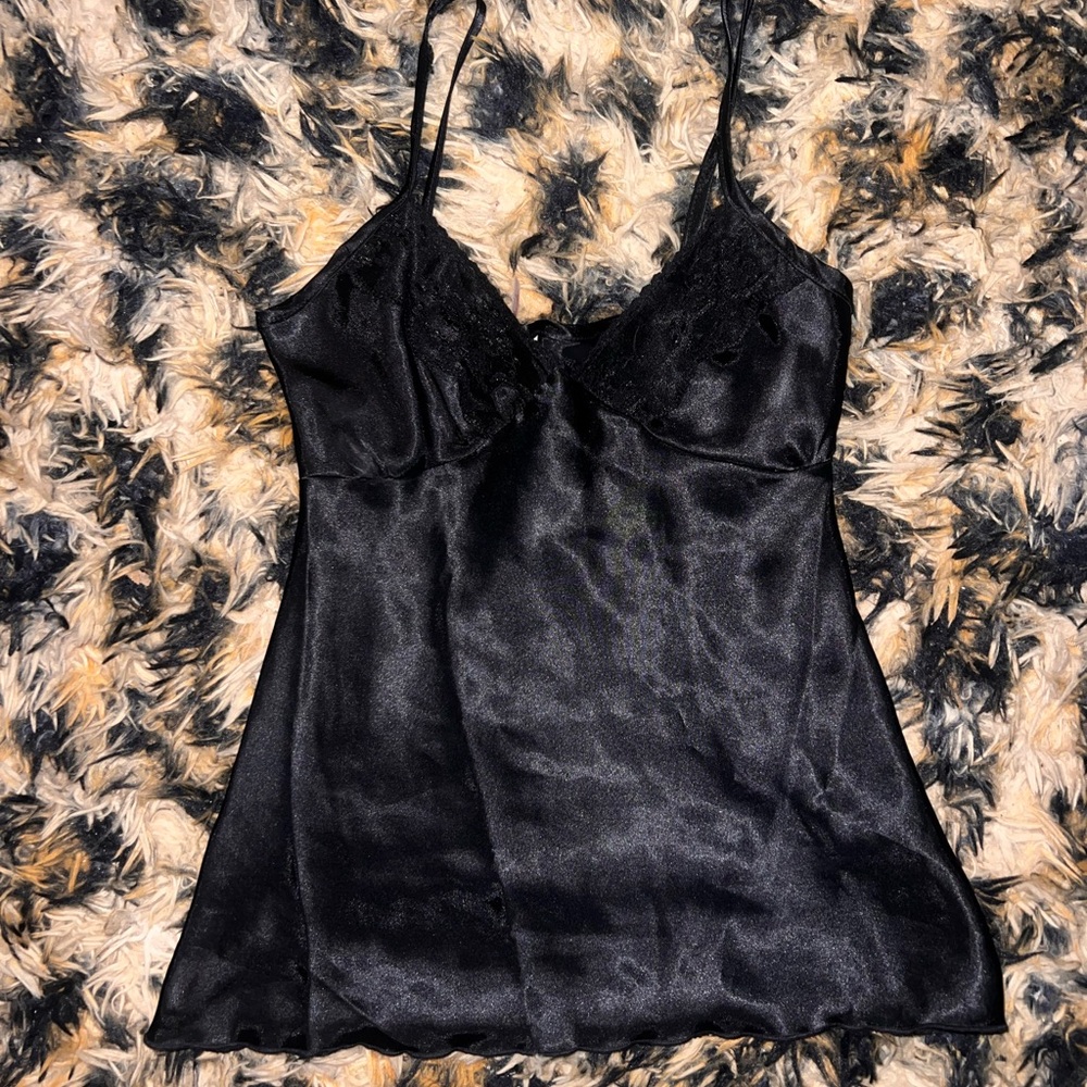 Vintage Chic flowy tank top with Lace Accents
